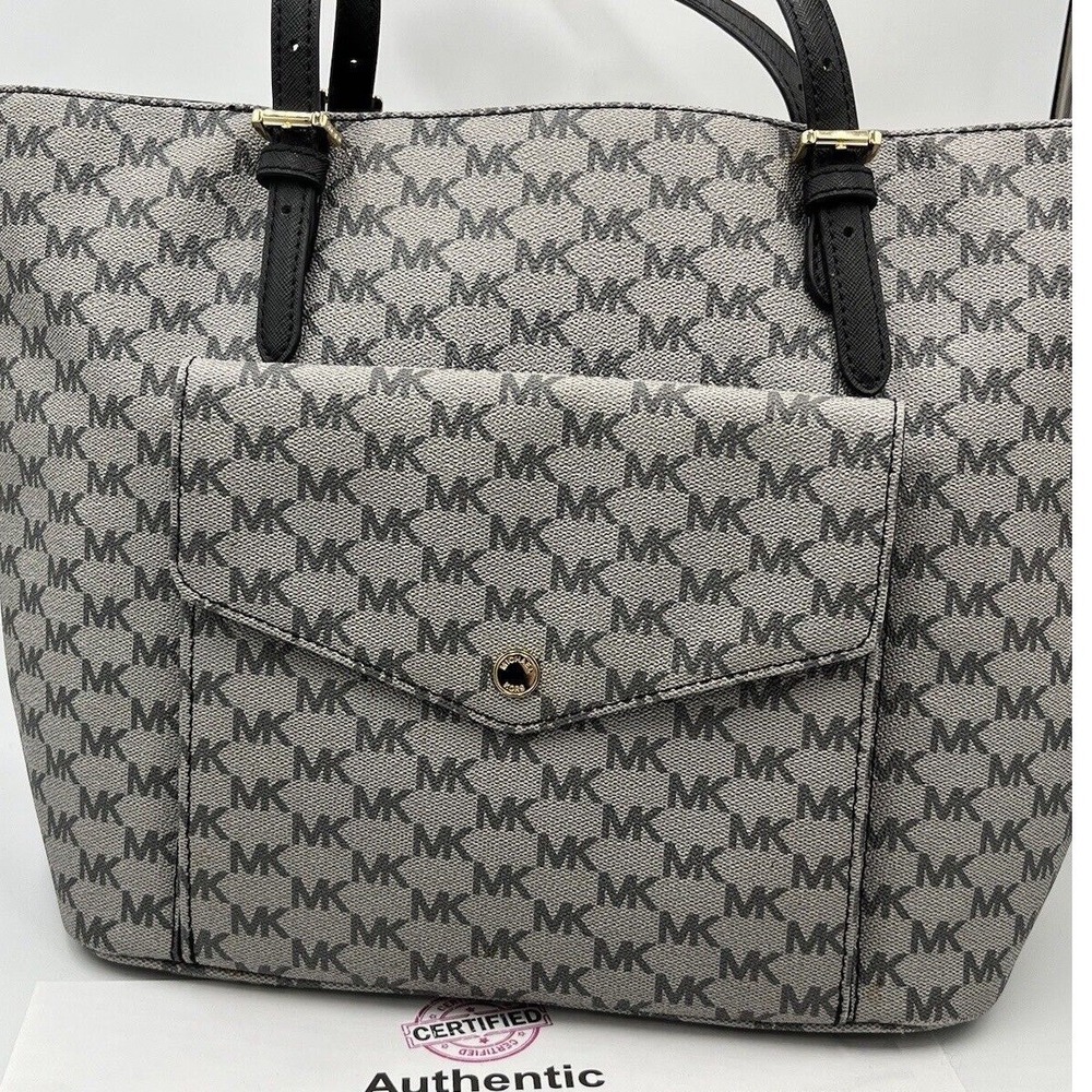 Michael Kors Authenticated Jet Set Lg Flap Pocket Multifunction Gray BlackTote